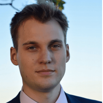 Thomas Moore headshot